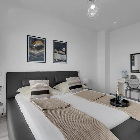Inmitten Der In Ruhiger Lage By Interhome Makarska