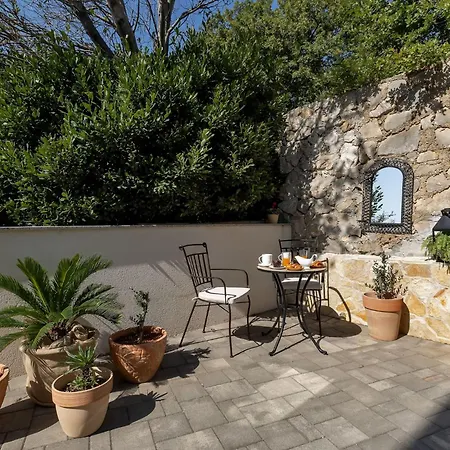 Сasa de vacaciones Inmitten Der In Ruhiger Lage By Interhome