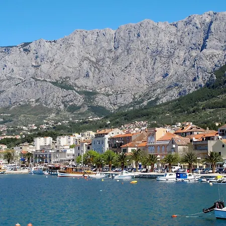 Inmitten Der In Ruhiger Lage By Interhome * Makarska